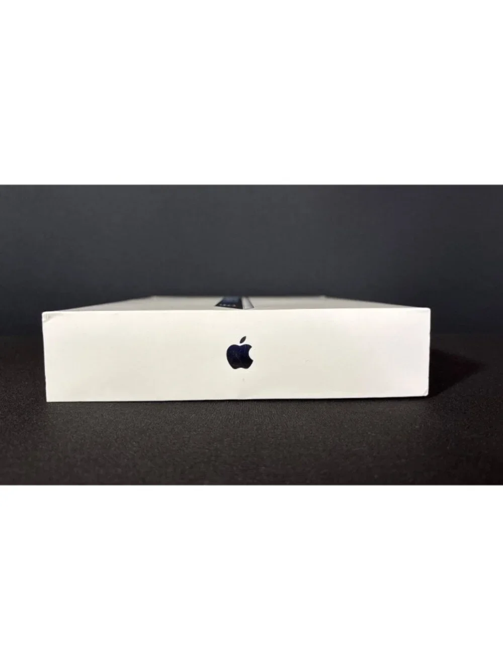 Apple iPad Wi-Fi + Cellular 3G 16GB Model A1460 ME195LL/A EMPTY BOX ONLY